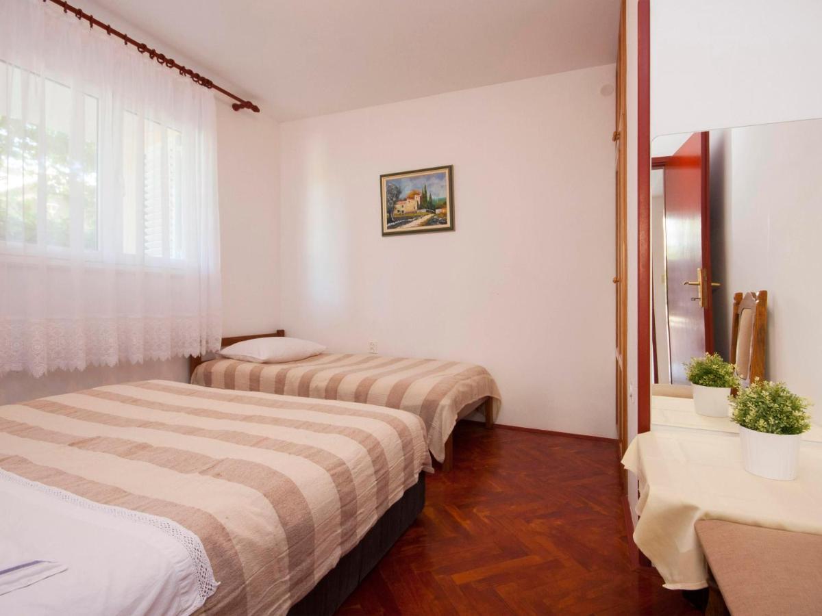 Apartments Skarpa 1601 โรกอซนิซา ภายนอก รูปภาพ