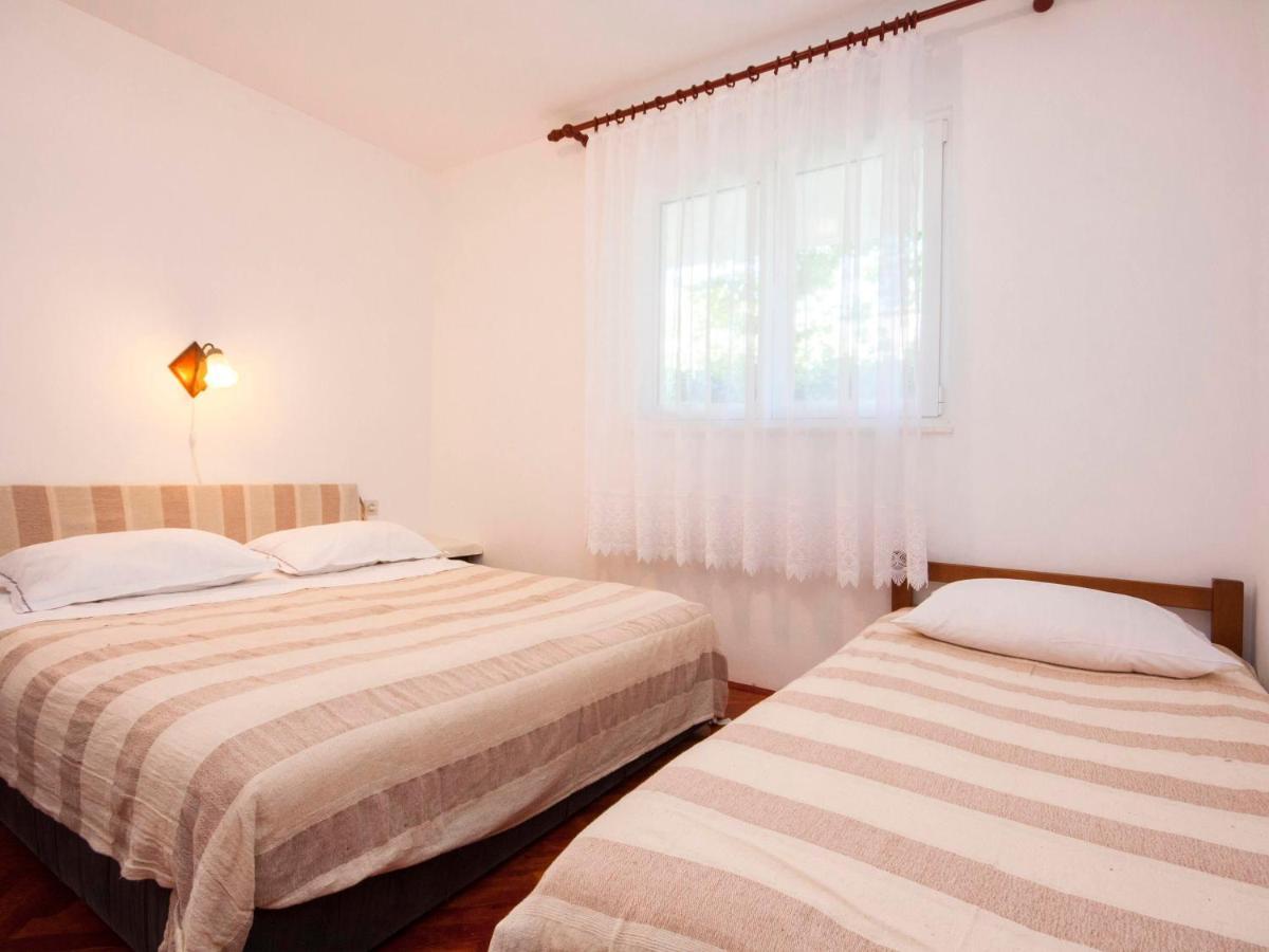 Apartments Skarpa 1601 โรกอซนิซา ภายนอก รูปภาพ