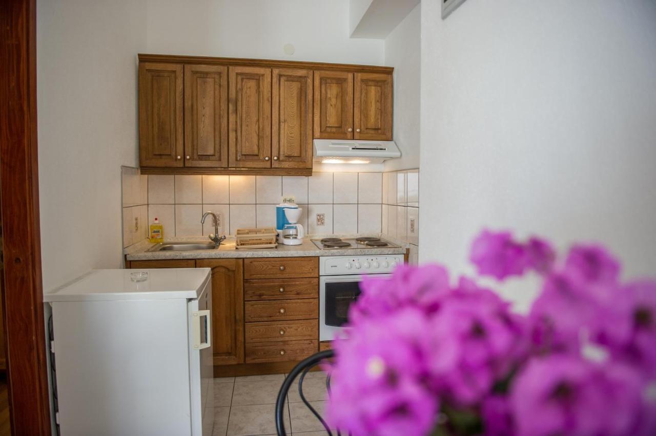 Apartments Skarpa 1601 โรกอซนิซา ภายนอก รูปภาพ